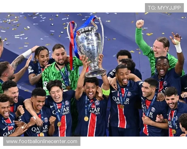 巴黎FC俱乐部宣布签约新球员并更新球队阵容目标